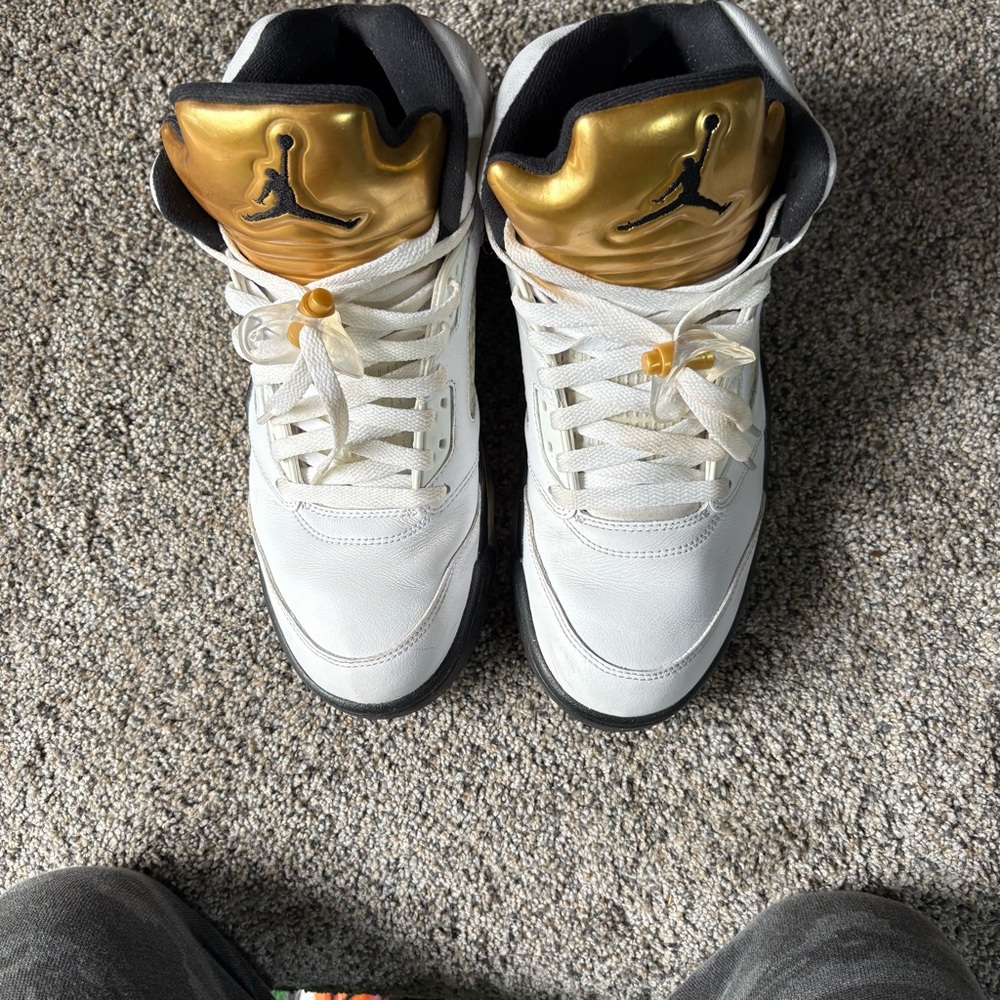 Jordan size 9.5 men. White and gold, athletes, sneakerheads, fashion, collector,